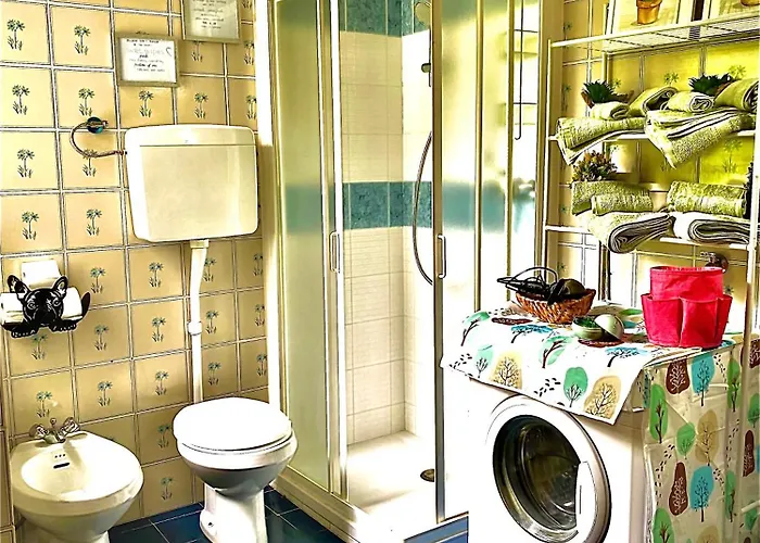 The Sisters' House, Con Giardino Zona Bellagio 度假居