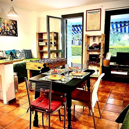 The Sisters' House, Con Giardino Zona Bellagio Holiday home Magreglio