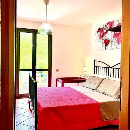 The Sisters' House, Con Giardino Zona Bellagio * Magreglio